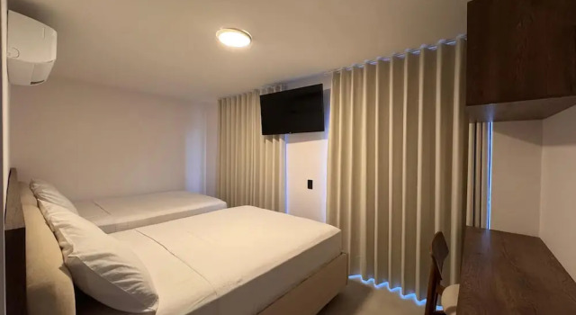 Четырёхместный номер Economy Hotel Balcones del Estadio