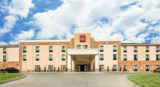 Comfort Suites Dodge City, Buchen Sie Hotel Dodge City Kansas