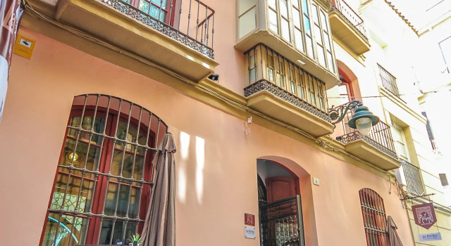 Cream Boutique Málaga, Забронировать Бутик-отель Бутик-отели Малаги - центра, рядом с Sanctuary of the Nazarene, Бутик-отель
