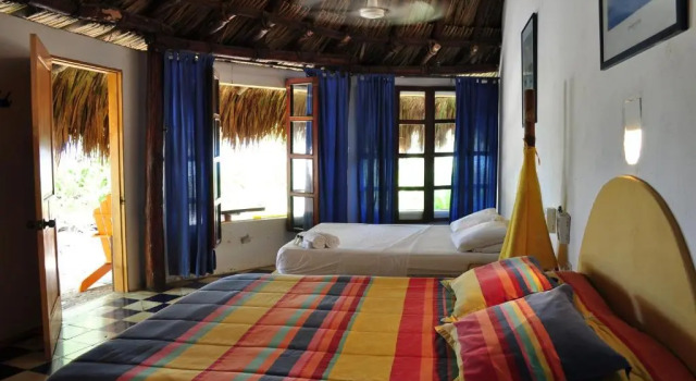 Полулюкс Hotel Isla Del Pirata