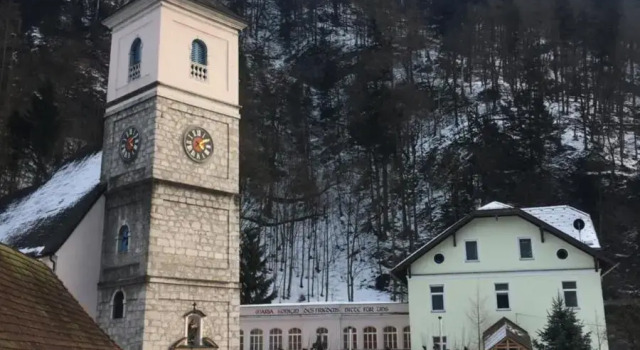 Frühstückspension Kirchenwirt, Book Hotel Hoteller i Bad Ischl med morgenmad, Morgenmad