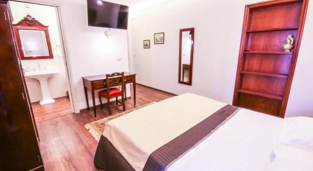 Люкс 96 Guest House