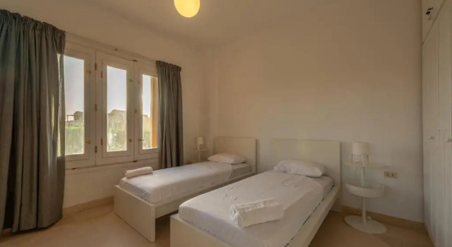 Beautiful Cosy 3 bedroom townhouse in South Marina