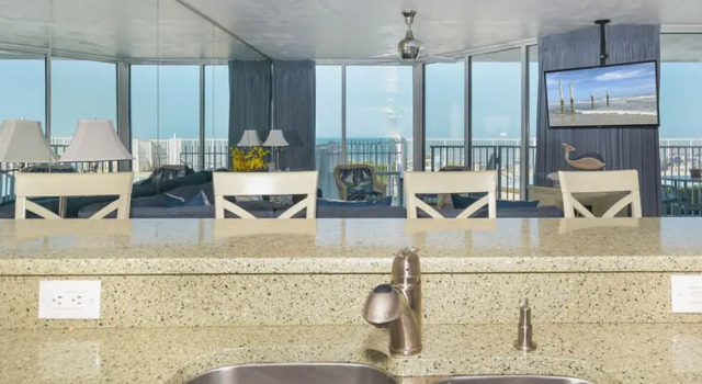 Ocean Condo by Ocean Properties, Prenota Hotel New Smyrna Beach 