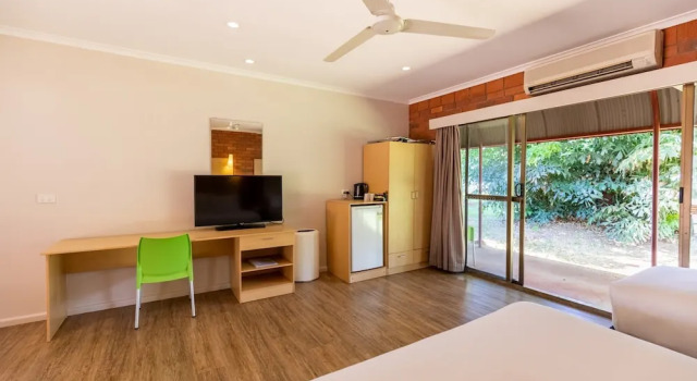 Трёхместный номер Deluxe Contour Hotel Katherine