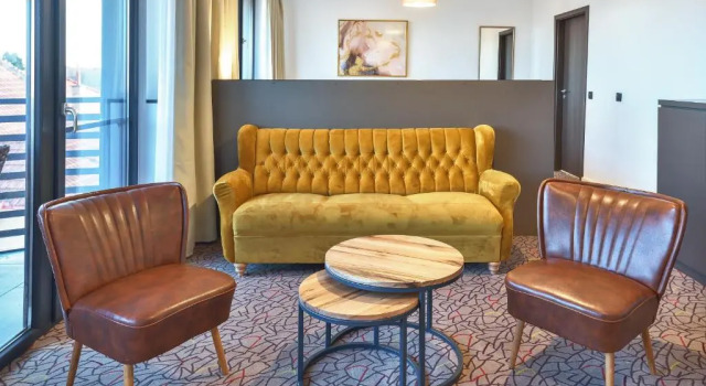 Апартаменты Charm Boutique Hotel