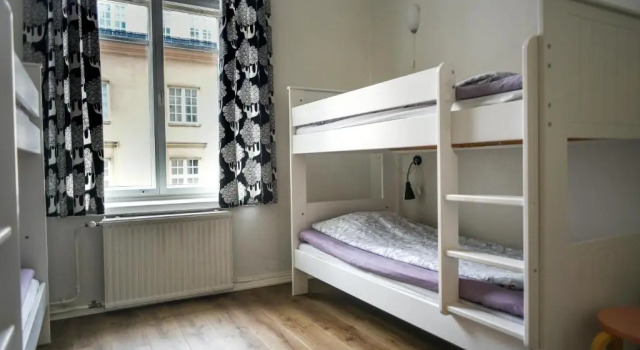 Кровать в общем номере Hostel Diana Park