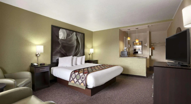 Двухместный номер Standard Super 8 by Wyndham NAU/Downtown Conference Center