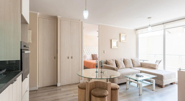 Urban Bright, Забронировать Отель Отели Сантьяго 3 звезды, рядом с Гора Санта-Лусия, 3*
