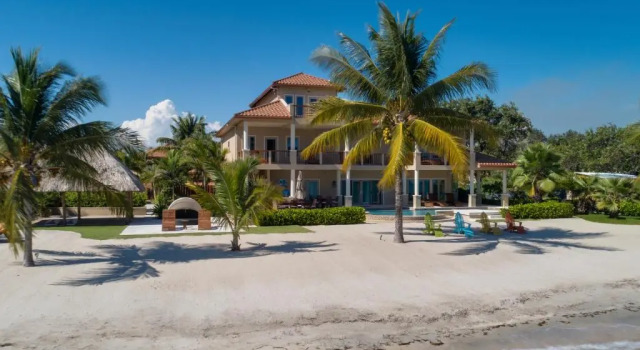 Коттедж с 4 комнатами Sirenian Bay Resort -Villas & All Inclusive Bungalows