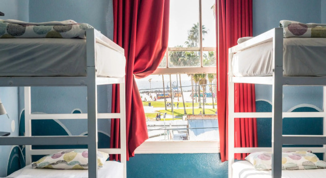 Кровать в общем номере Samesun Venice Beach Hotel & Hostel