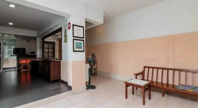 Nida Rooms Bangrak Santipap Sipraya, Забронировать Отель Банг Рак Бангкок, рядом с Храм Шри Маха Мариаммана