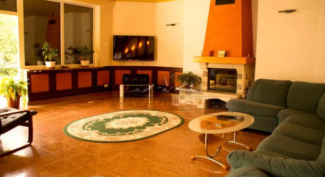 Ski & Adventure Vila, Rezervovat Hotel Hotely v Prahova Valley s parkováním, Parkování
