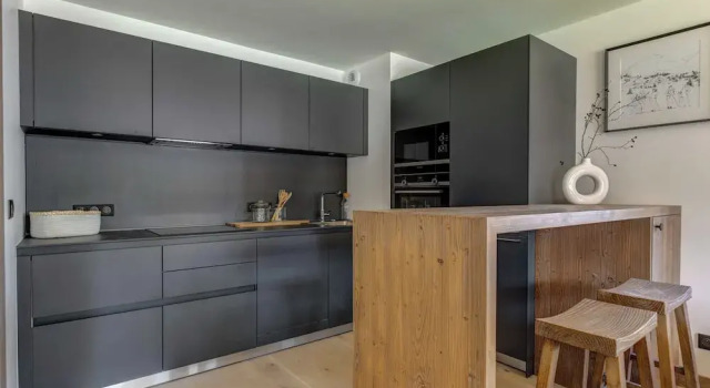 Ideal 3 Bedroom Apartment With 200m2 Garden, Забронировать Апартаменты/квартира Апартаменты Межев, рядом с Горнолыжный подъемник Мутели, Апартаменты/квартира
