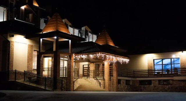 Zolota Gora Hotel-Rancho, Rezerwuj Hotel Hotele w Transcarpathia ze śniadaniem, Śniadanie
