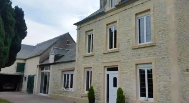 Villa With 4 Bedrooms in Saint-germain-du-pert, With Pool Access, Encl, 预订 别墅 圣日耳曼迪佩尔 D-Day海滩