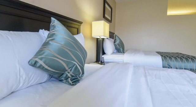 Четырёхместный номер Standard Ogunquit River Inn & Suites