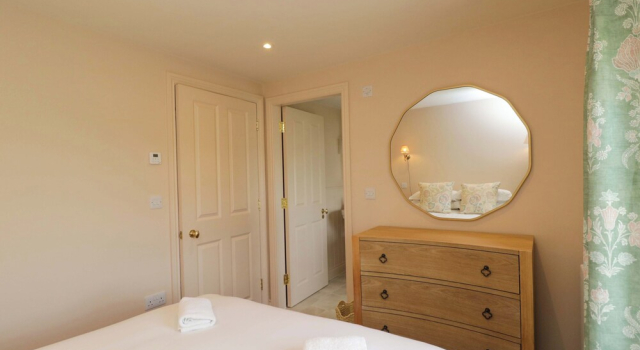 Hazel, Rezervasyon Otel Kintbury İngiltere