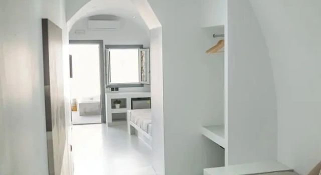 Двухместный семейный люкс с видом на море Cliff Aura Suites