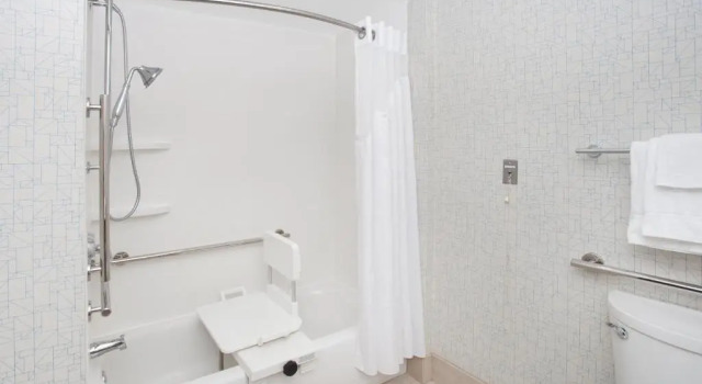 Номер Standard Holiday Inn Express Hotel & Suites Providence-Woonsocket by IHG