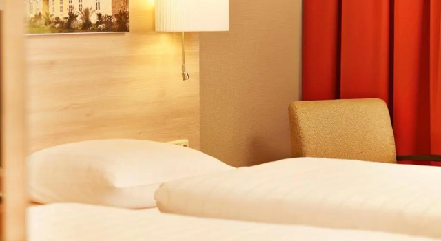 Трёхместный номер Standard Sunday Hotel Hannover