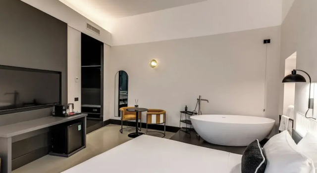 Номер Deluxe Adaram Suites