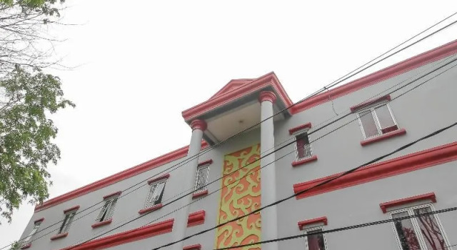 RedDoorz Plus near Budi Luhur University Jakarta, Prenota Hotel Hotel a Tangerang con parcheggio, Parcheggio
