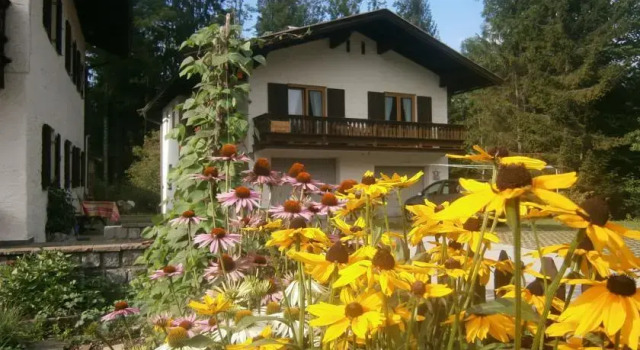 Ferienhaus Wildbachblick, Varaa Huoneisto Hotellit Baijeri pysäköinnillä, Pysäköinti