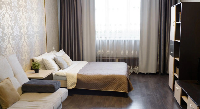 Grand Nord on Khantayskaya Street, Reserva ahora Apartamento Hoteles en Krasnoyarsk con aparcamiento, Aparcamiento