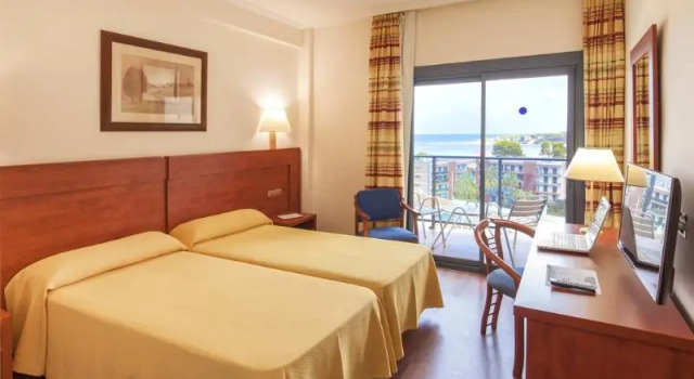 Номер Standard с балконом Port Denia