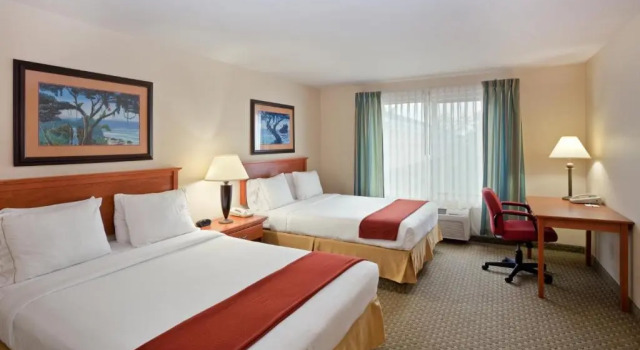Четырёхместный номер Standard Triple Play Resort Hotel & Suites