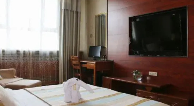 Люкс Bingke Xixu Business Hotel (Kuitun Government Store)