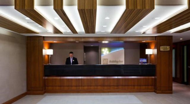 Holiday Inn Toronto Airport East by IHG