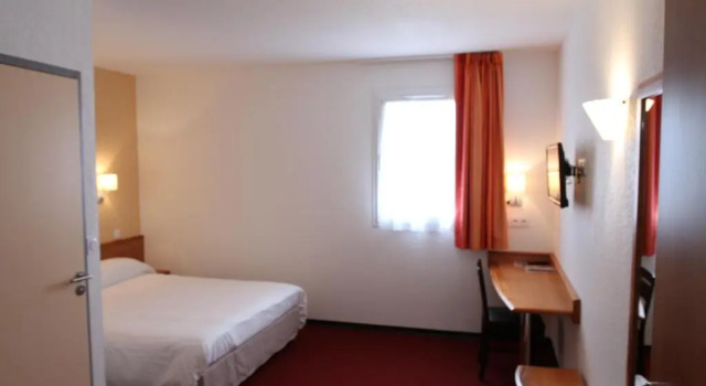 Двухместный номер Standard Brit Hotel Confort Villeneuve Sur Lot