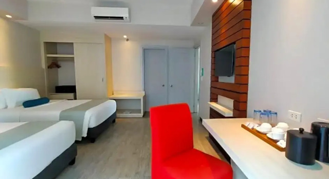 Номер Standard с видом на город Solea Mactan Resort and Waterpark