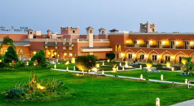 Helnan Auberge Fayoum, Book Hostel / Vandrerhjem Hostels i Al Fayyum, Hostel / Vandrerhjem