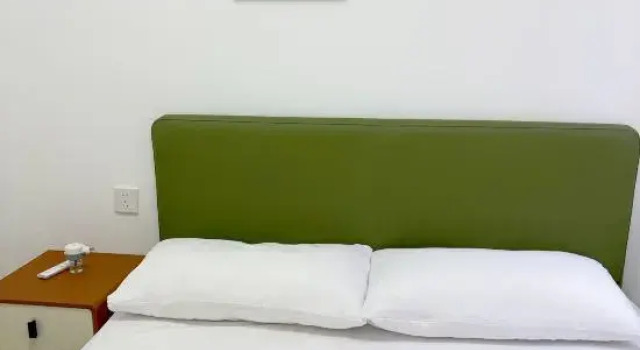 Люкс Мансарда с 4 комнатами Licheng Impression Homestay (West Street)