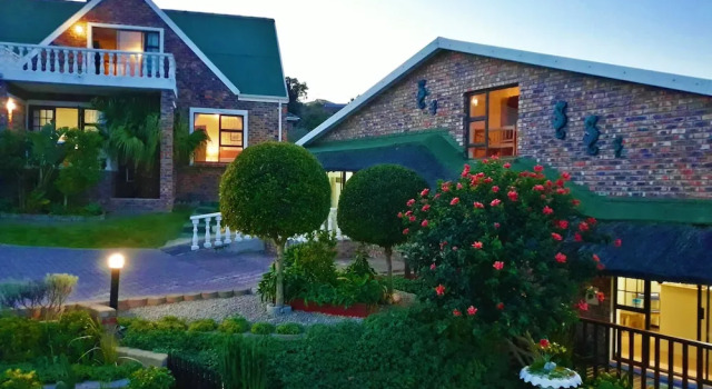 Семейный номер Standard Дуплекс с 4 комнатами с балконом Villa Chantè