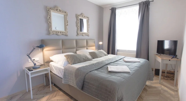 Четырёхместный номер Standard с видом на город TM Suites