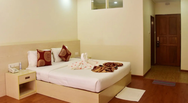Номер Superior Hotel Mya Yar Pin