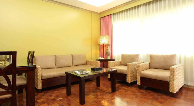 Waterfront Insular Hotel Davao, Rezervovat Hotel Hotely v Davao se snídaní, Snídaně