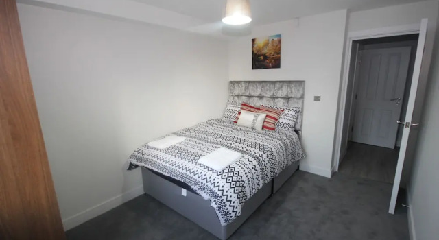 Holden Court Apartment - Apt 1, Забронировать Апартаменты/квартира Апартаменты Бакингемшир, Апартаменты/квартира