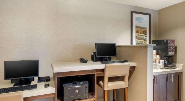 Двухместный номер Standard Comfort Inn & Suites Schenectady - Scotia