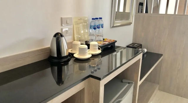 Трёхместный номер Standard Methavalai Residence Hotel
