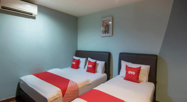 OYO 89891 1st Inn Hotel Subang, Забронировать Отель Отели Greater Kuala Lumpur с парковкой, Парковка