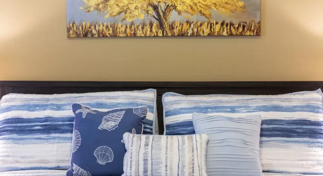 Luxurious King Sized BED Midtown Fully Equipped Condo -, Забронировать Отель Отели Хьюстона с парковкой, рядом с Театр Ensemble, Парковка