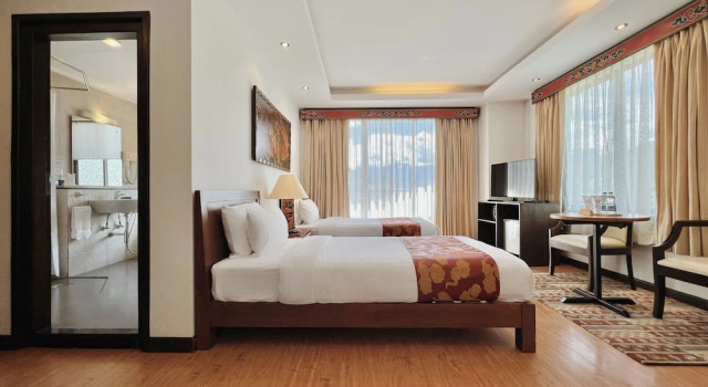 Executive Zimmer mit Balkon und mit Stadtblick Khang Residency