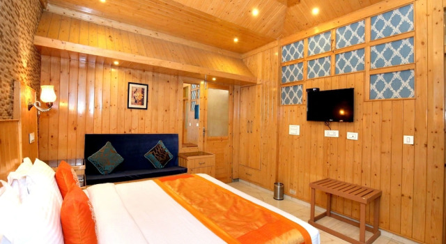 OYO 12170 Home Rustic Villa Kasauli