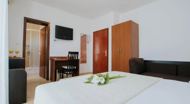 Трёхместный номер Standard с балконом и с видом на море Hotel Vila Tina