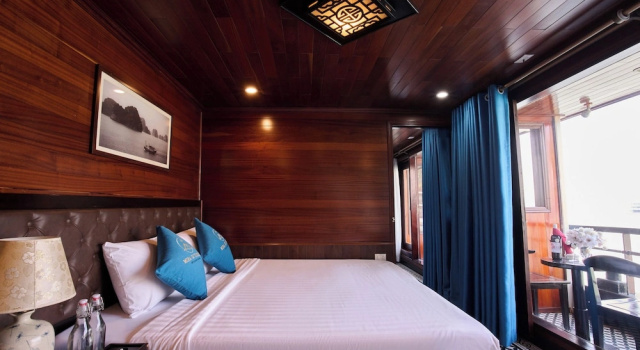 Mira of the Sea Cruise Lan Ha Bay, Забронировать Отель Отели Куангнинь с бассейном, Бассейн